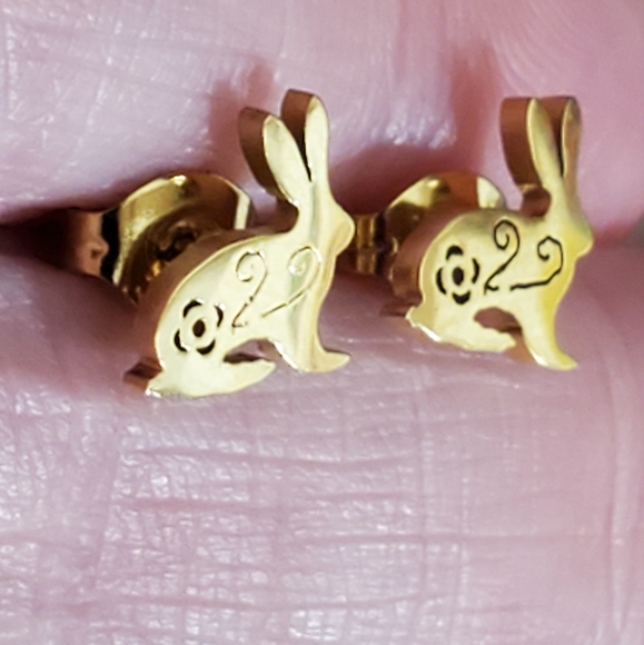 Bunny rabbit Stud earrings real gold stainless steel New Easter - Picture 7 of 9